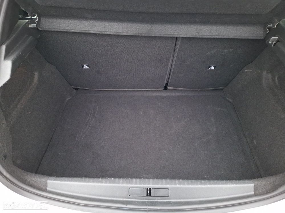 Peugeot 208 1.2 PureTech Style - 23