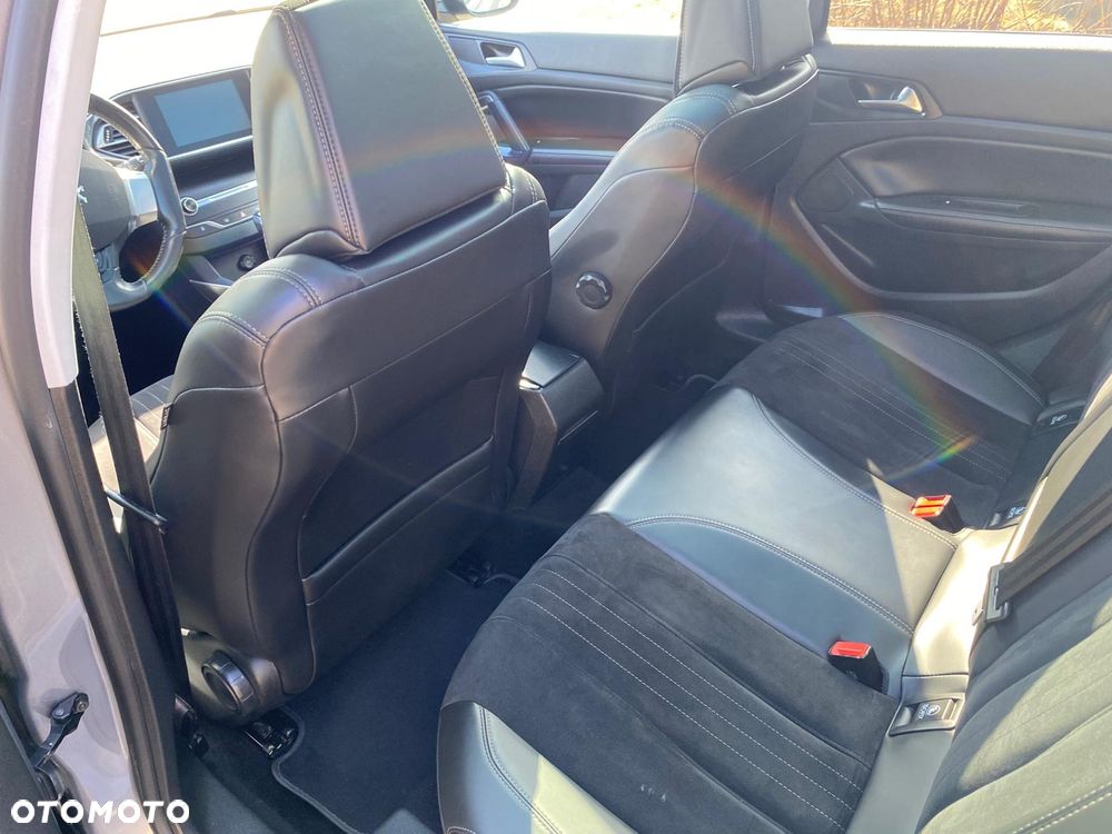 Peugeot 308 1.2 PureTech Allure S&S - 16
