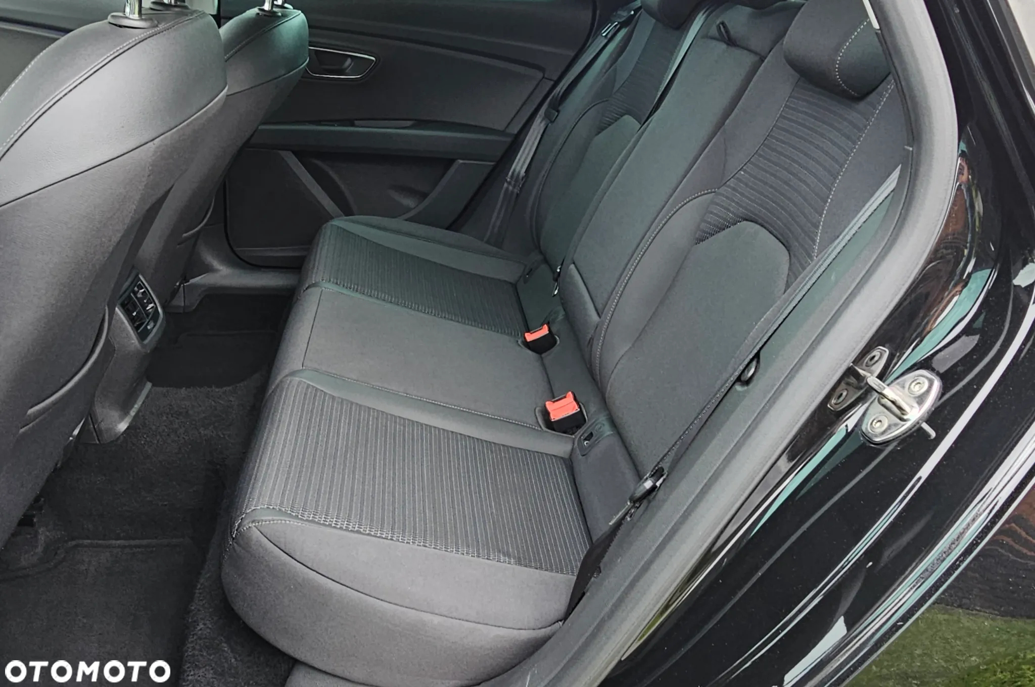 Seat Leon Sportstourer 1.5 eTSI OPF DSG Style Edition - 14