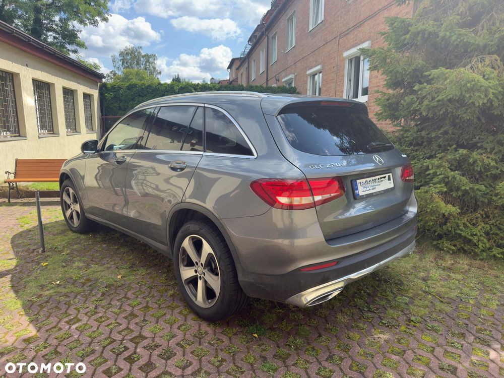 Mercedes-Benz GLC 220 d 4-Matic - 4