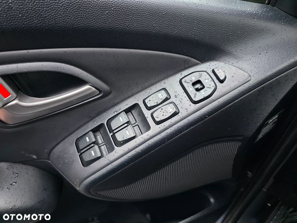 Hyundai ix35 1.7 CRDi Premium 2WD - 16