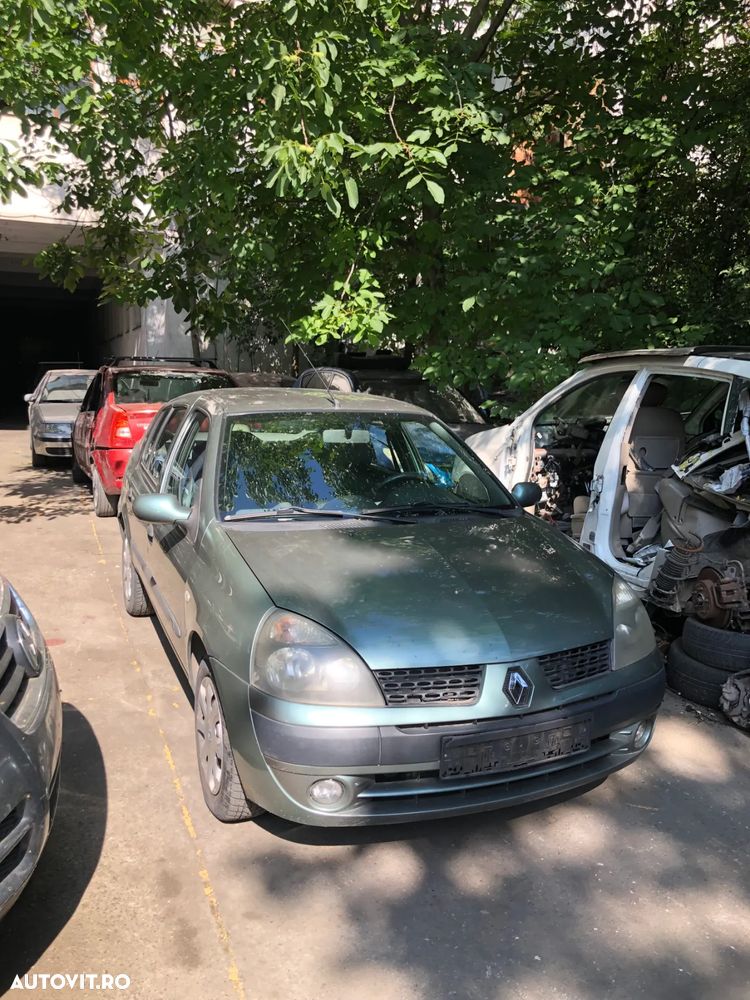 Dezmembrez Renault Clio Symbol 2005 verde 1,5 DCI - 9