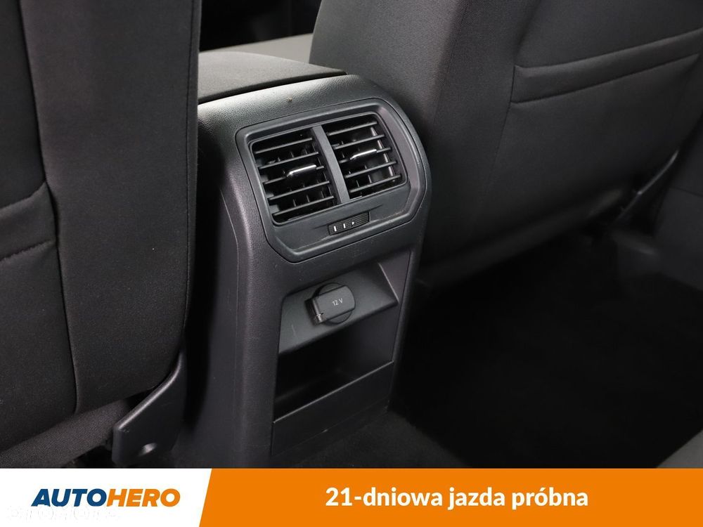 Volkswagen Golf Sportsvan - 35