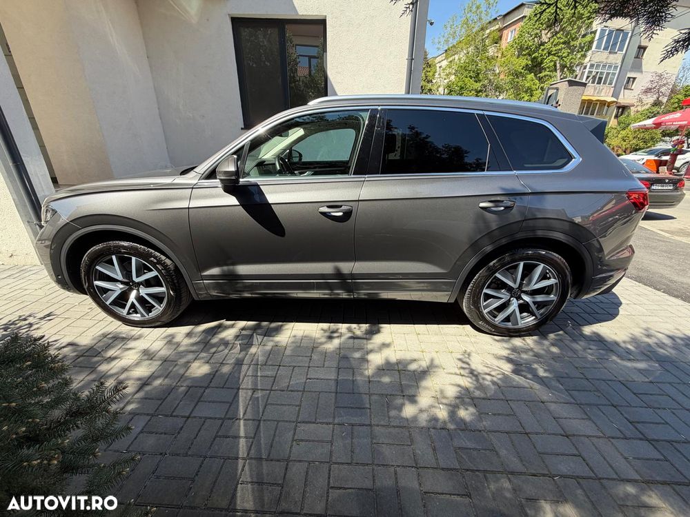 Volkswagen Touareg V6 TDI 4MOTION Elegance - 6