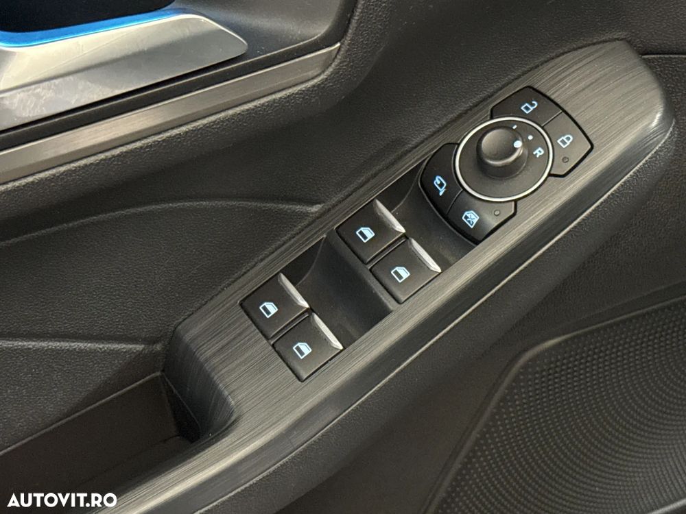 Ford Kuga - 15