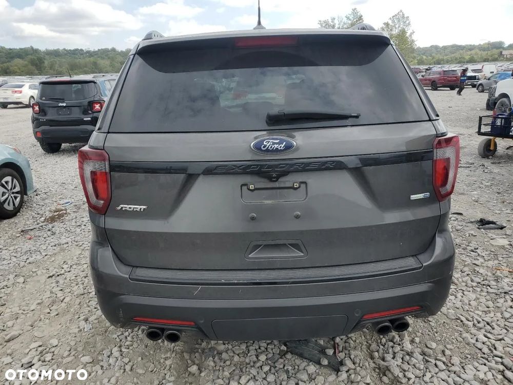 Ford Explorer - 6