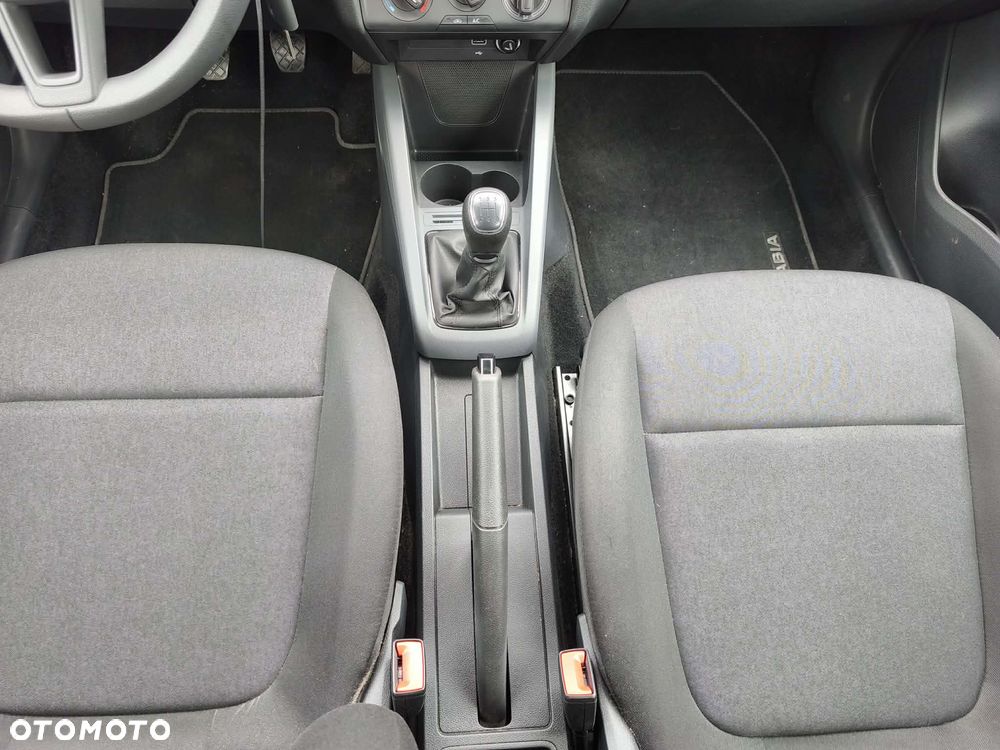 Skoda Fabia 1.0 MPI Active - 30
