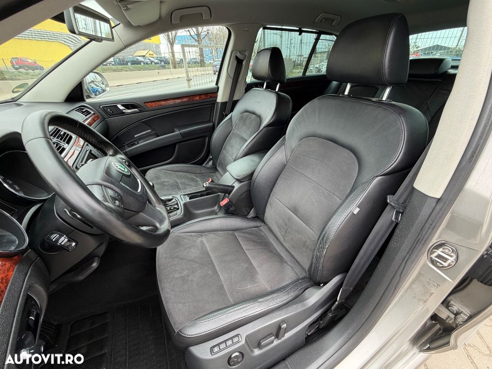 Skoda Superb 2.0 TDI Elegance DSG - 28