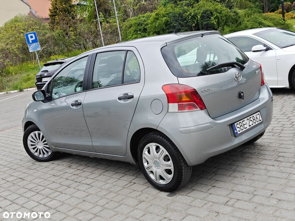 Toyota Yaris 1.33 Prestige - 3