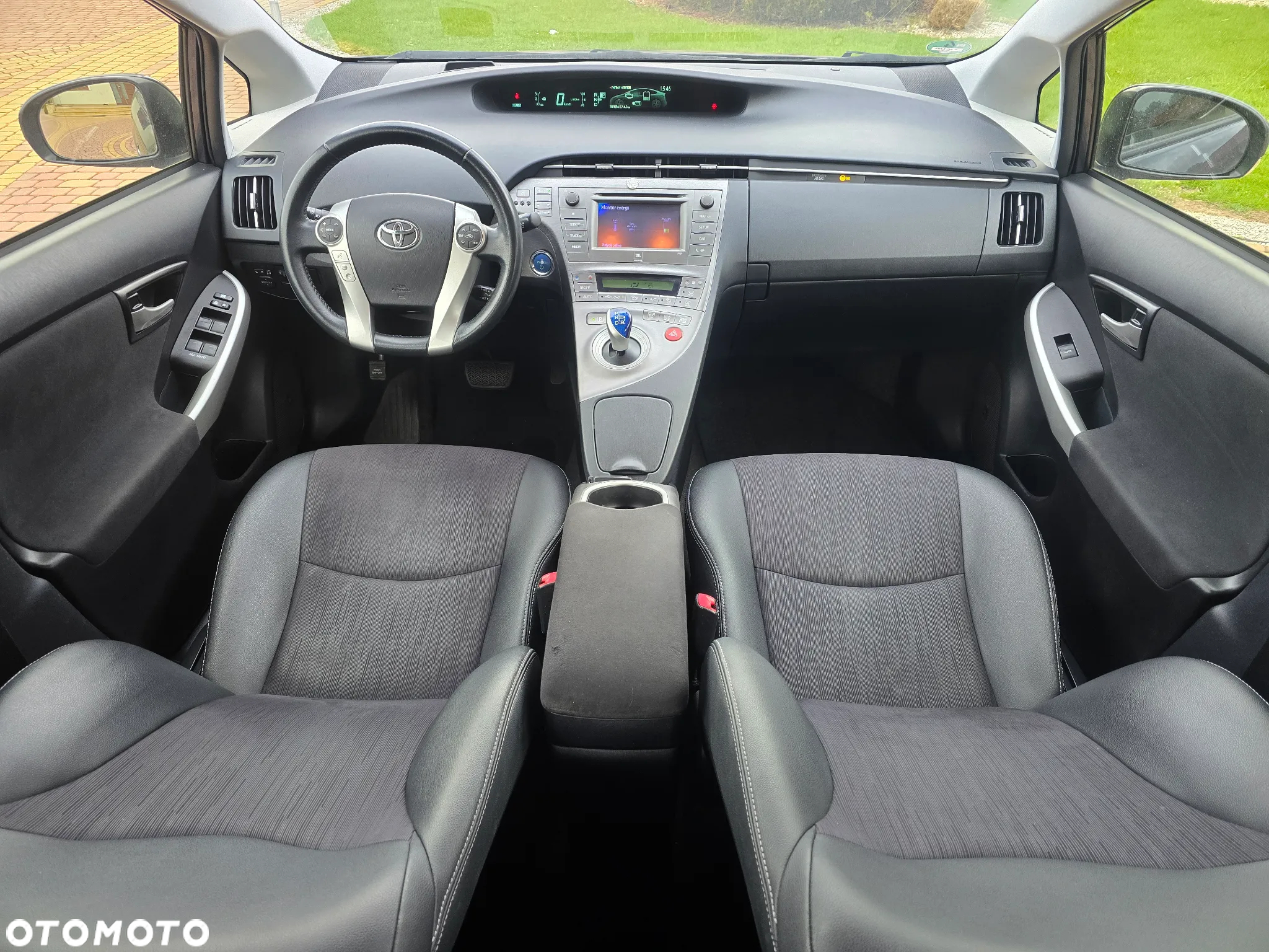 Toyota Prius 1.8 HSD Prestige - 16