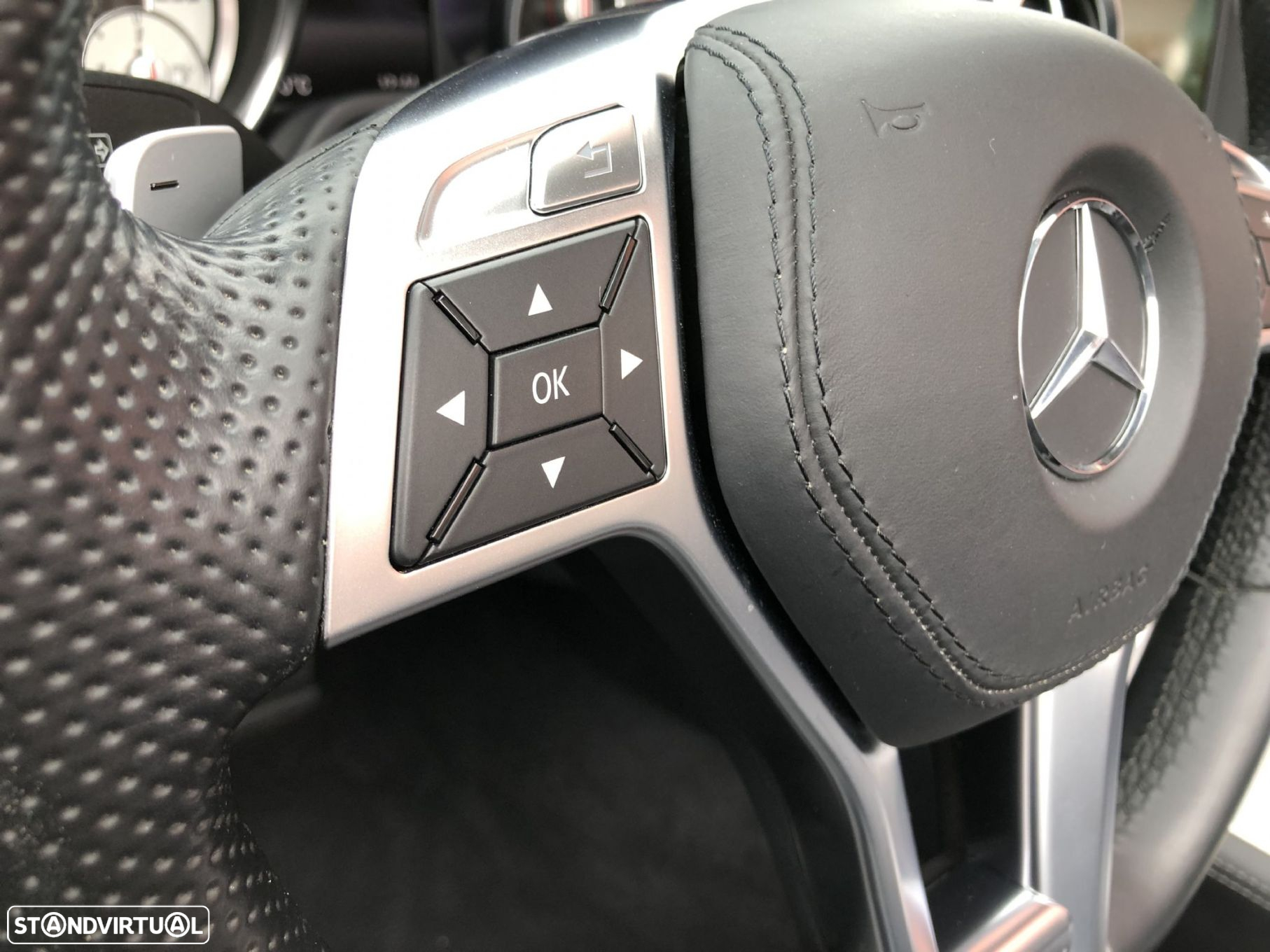 Mercedes-Benz SL 350 - 26