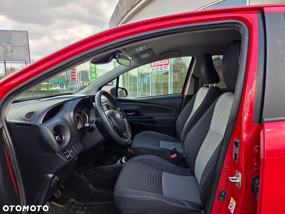 Toyota Yaris 1.0 VVT-i - 9