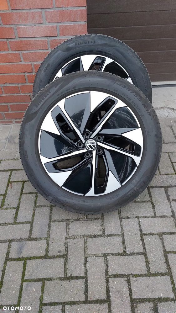 Volkswagen ID.4 - 13