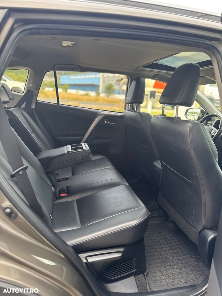 Toyota RAV4 - 23