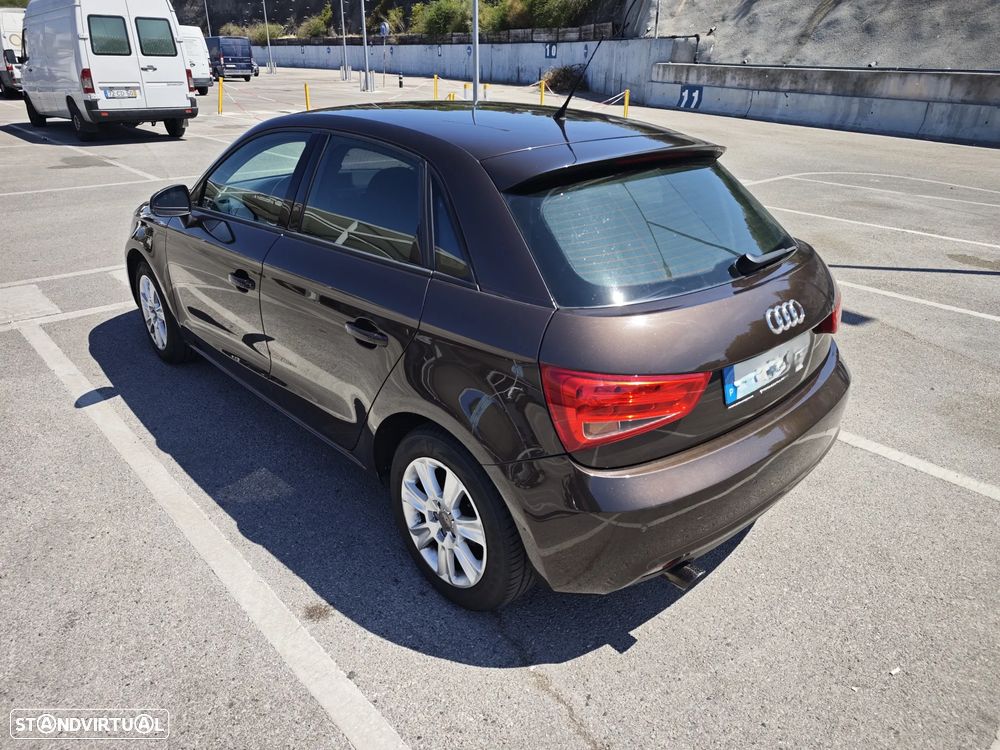 Audi A1 Sportback 1.6 TDI Ambition - 2