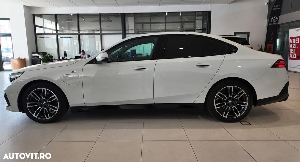 BMW Seria 5 530e xDrive AT PHEV - 8