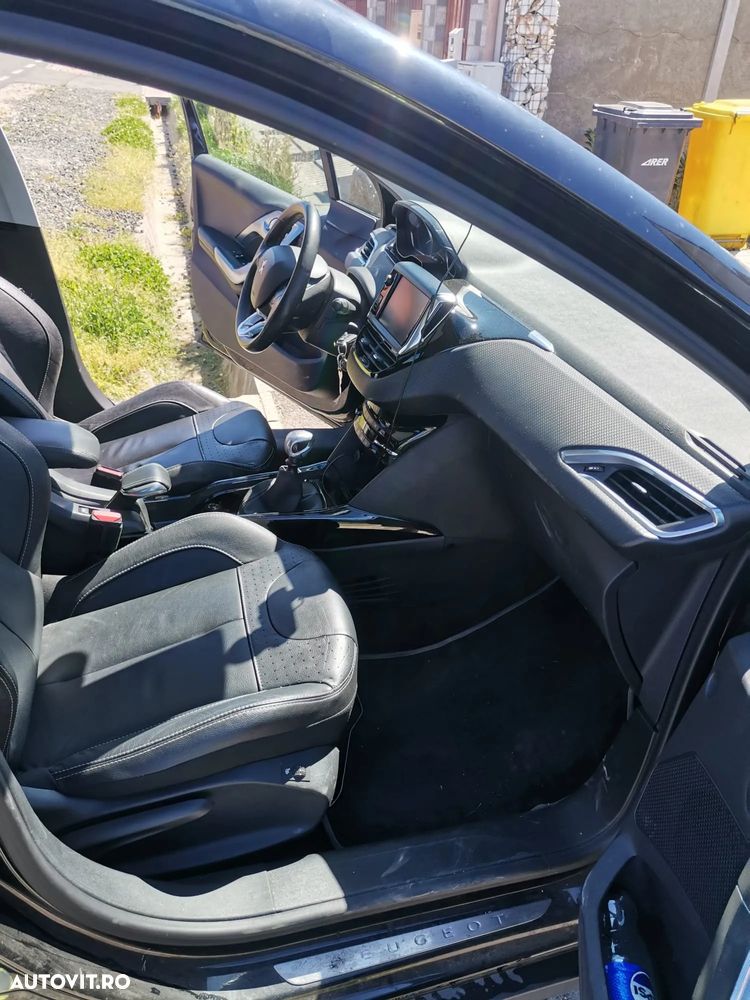 Peugeot 2008 PureTech 130 Stop&Start Crossway - 6
