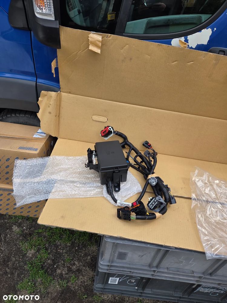 instalacja wiązka Ford Transit MK-8 Custom BK3T-9K499-BFF 2167722 BK3Z-9K499-BF skrzynka bezpieczników BSI Exhaust Emission control - 3