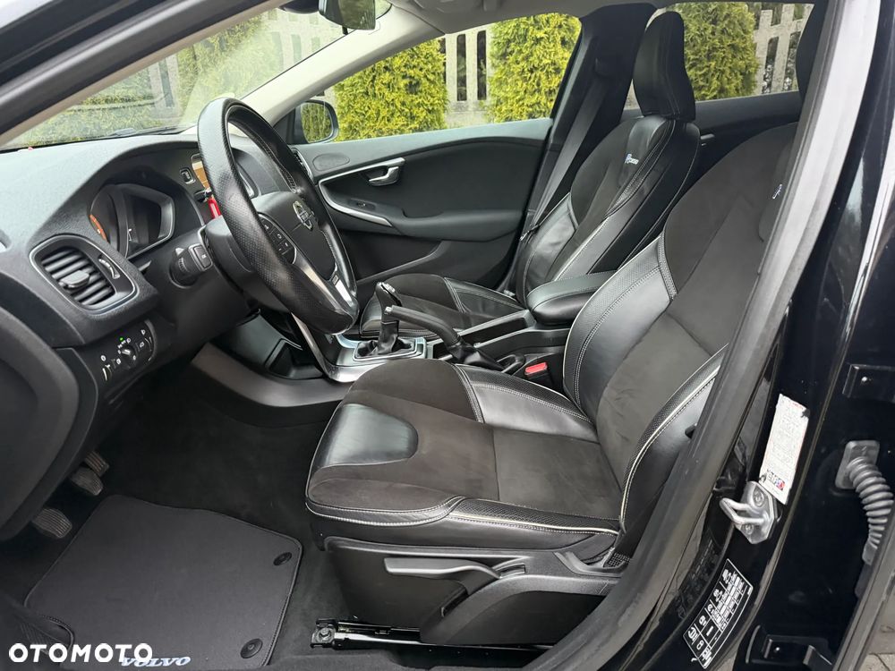 Volvo V40 D2 R-Design Kinetic - 19