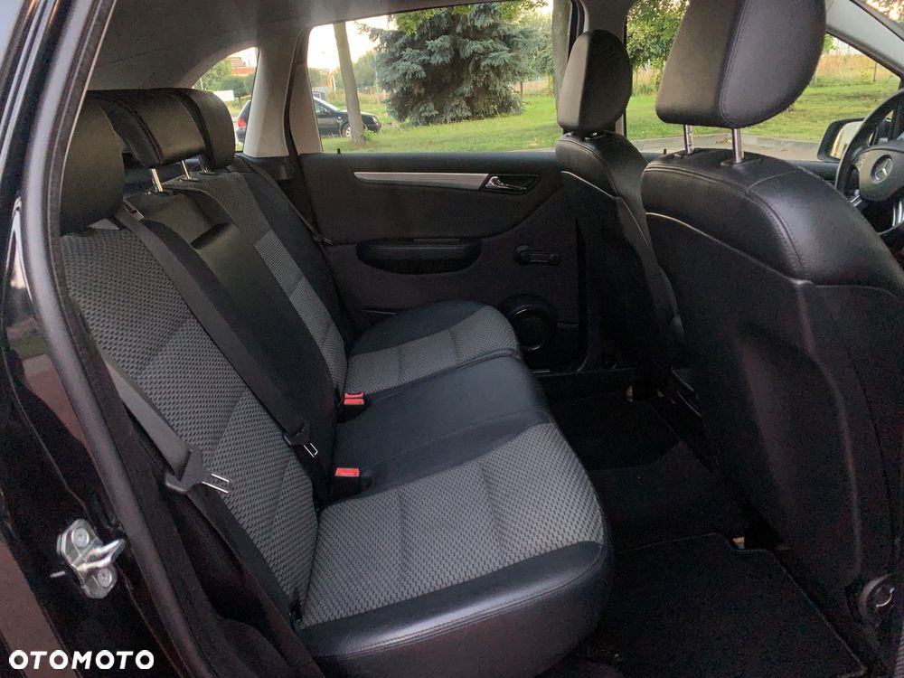 Mercedes-Benz Klasa B 180 CDI - 12