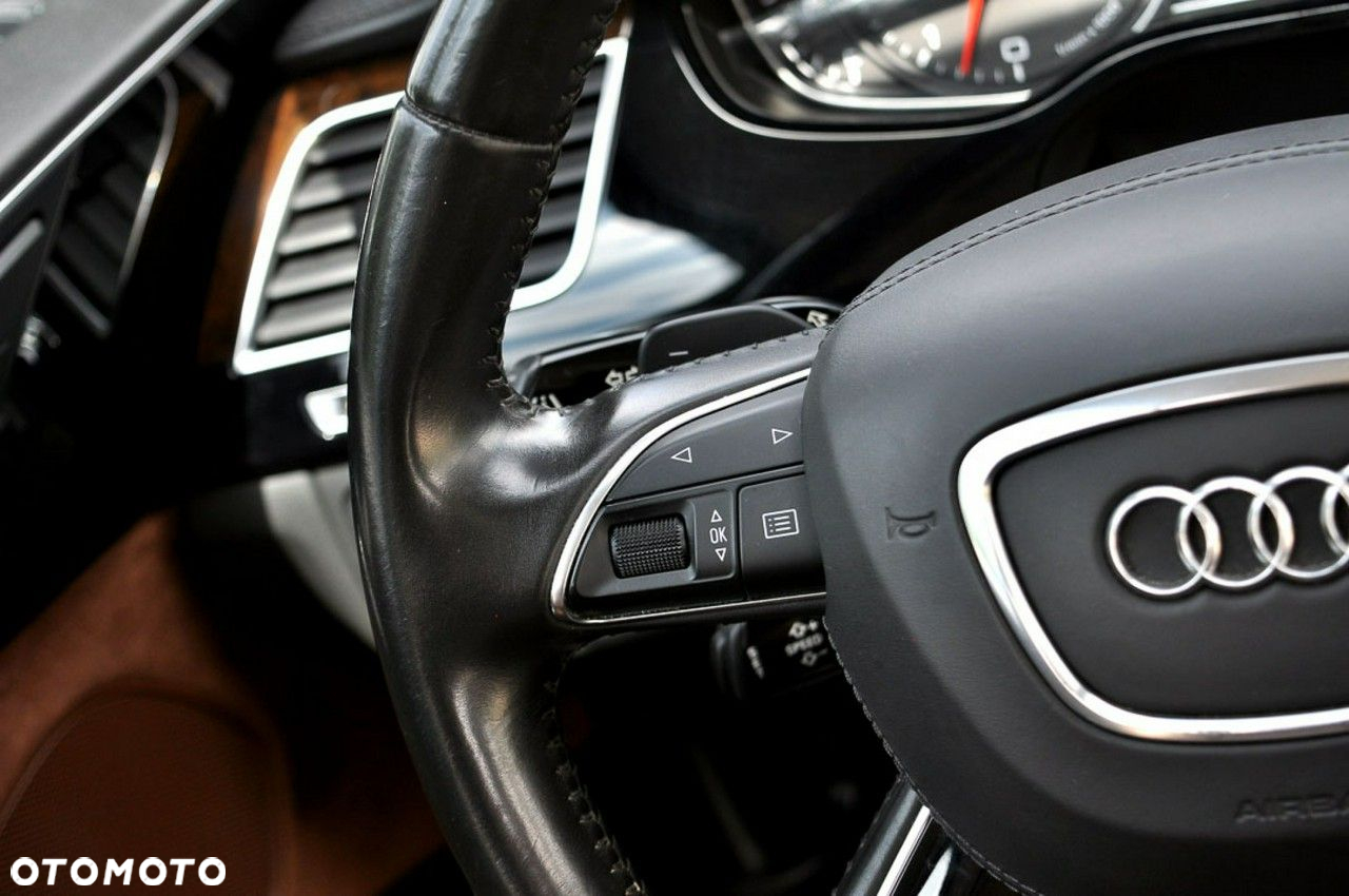 Audi A8 - 27