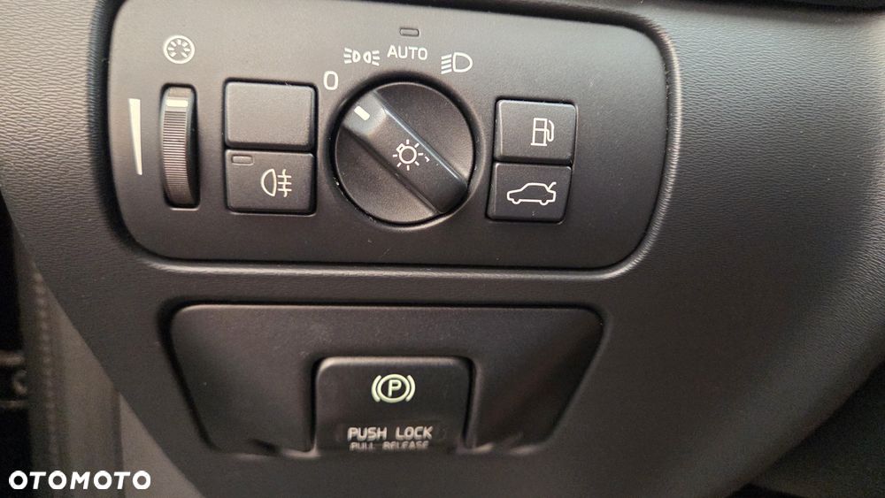 Volvo V60 D5 Geartronic RDesign - 9