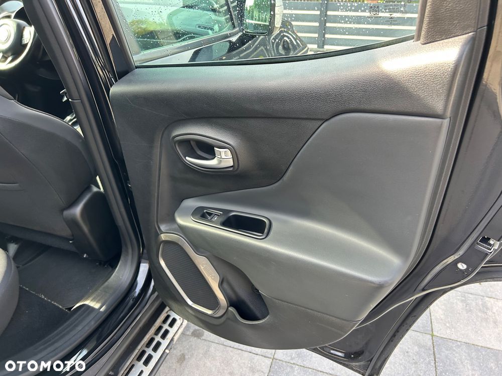 Jeep Renegade 1.4 MultiAir Limited FWD S&S - 34