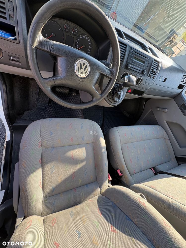 Volkswagen Transporter - 10