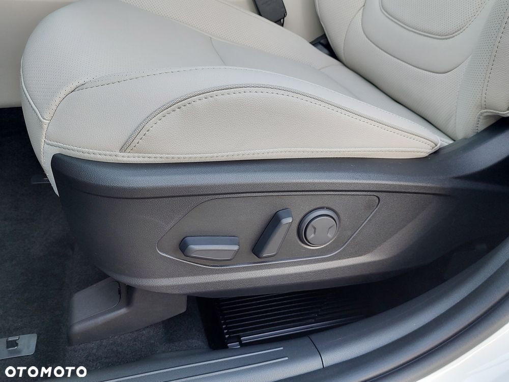Hyundai Tucson 1.6 T-GDi HEV Platinum 2WD - 16