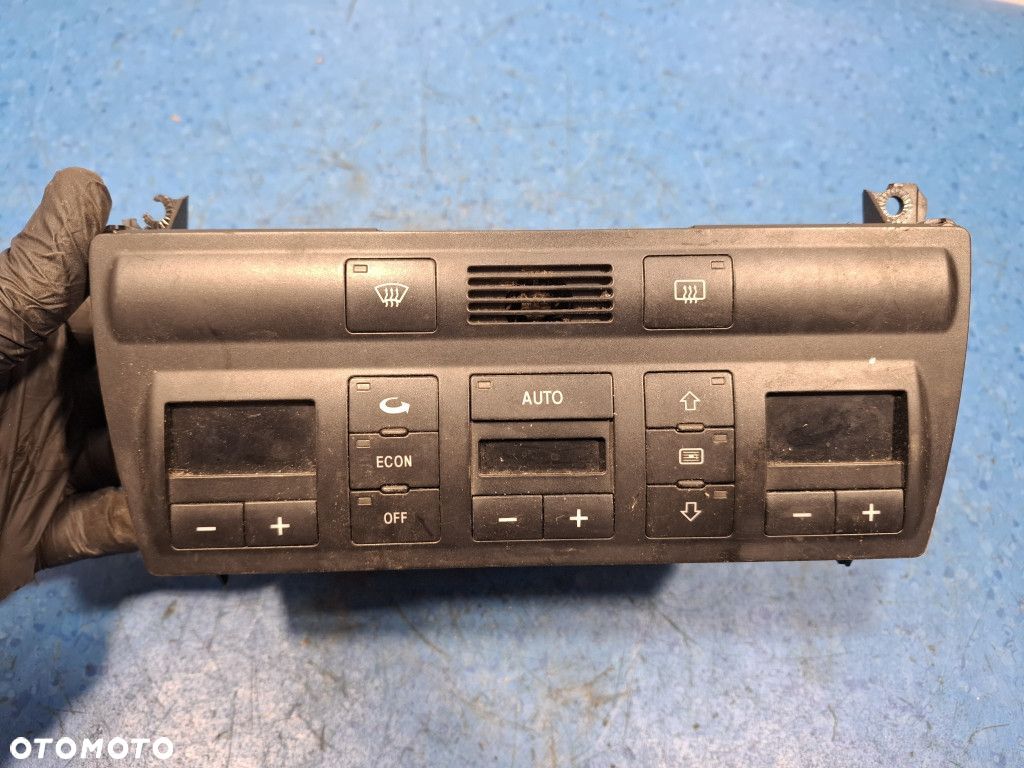 AUDI A6 C5 PANEL KLIMATYZACJI 4B0820043H - 1