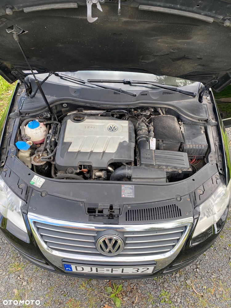 Volkswagen Passat 2.0 TDI DPF BlueMotion Technology Highline - 15