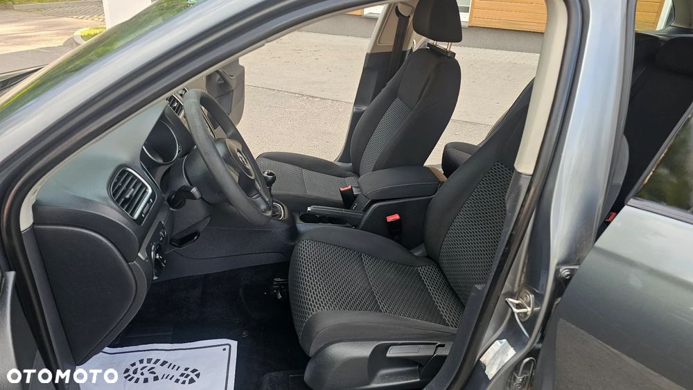 Volkswagen Golf 1.6 TDI Comfortline - 15