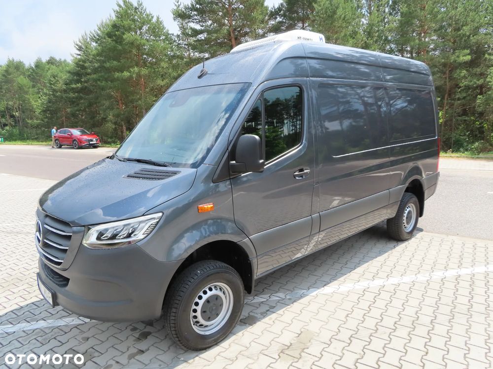 Mercedes-Benz Sprinter 4x4 319 CDI V6 3.0 CDI 190 KM Automat 7G-Tronic Chłodnia -30*C Agregat Chłodniczy Rozstaw Osi 3665 mm Ładowność 1067 Kg WZMACNIANY Przebieg 10 Tys Km Jedyny Taki UNIKAT Stan NOWY Jak Z Fabryki POLECAM - 8