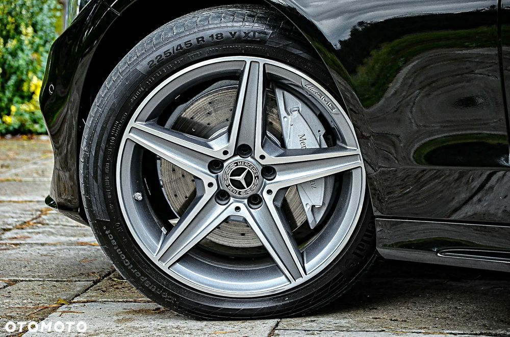 Mercedes-Benz Klasa C 250 7G-TRONIC AMG Line - 20