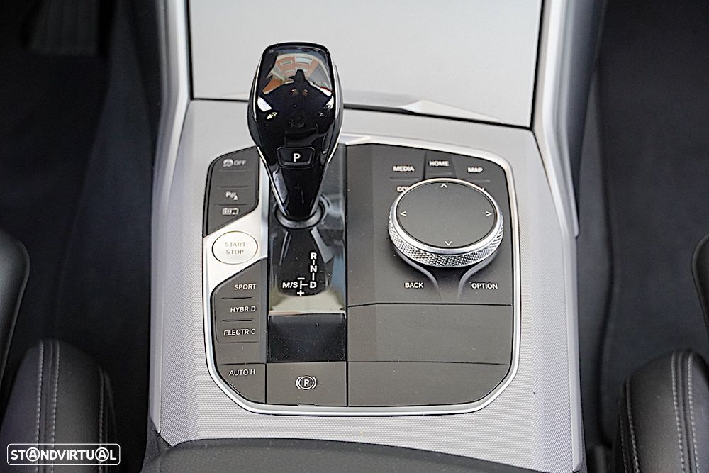 BMW 320 e Corporate Edition Auto - 25