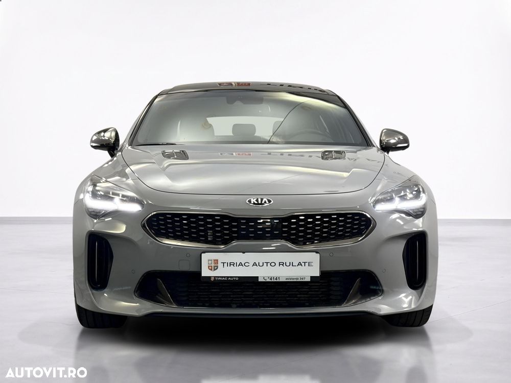 Kia Stinger - 9
