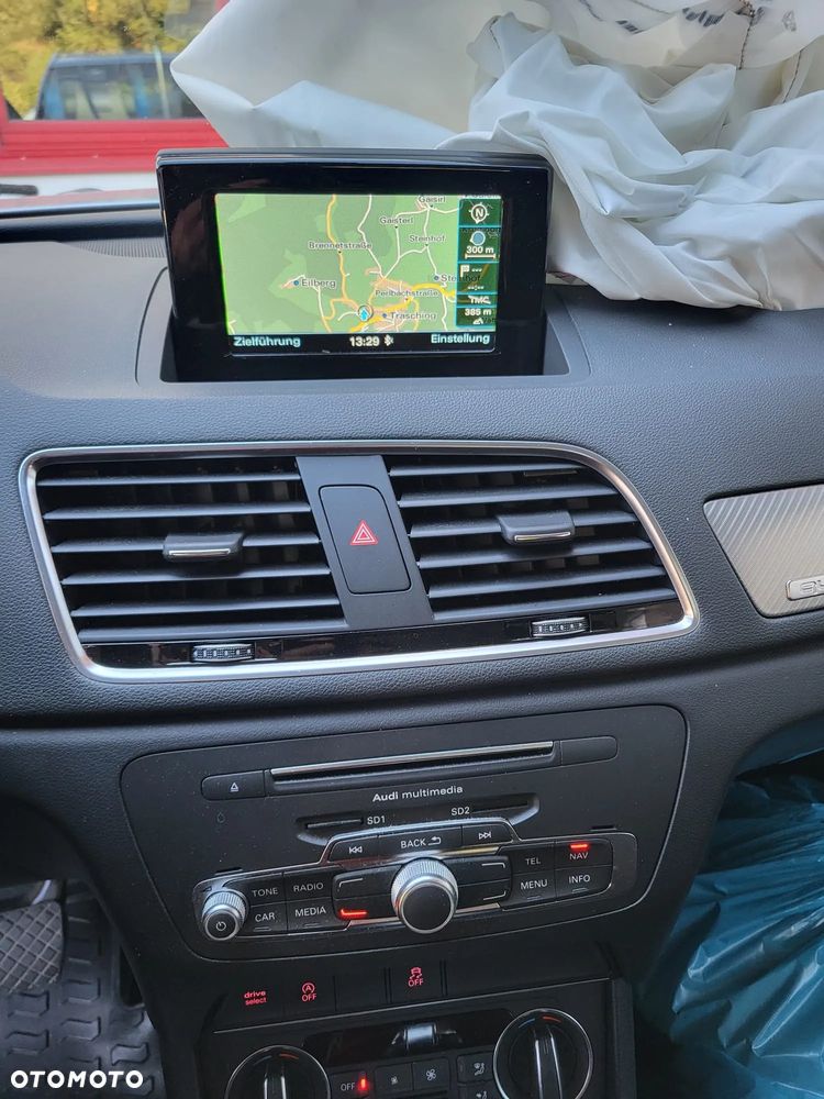 Audi Q3 2017 photo 3
