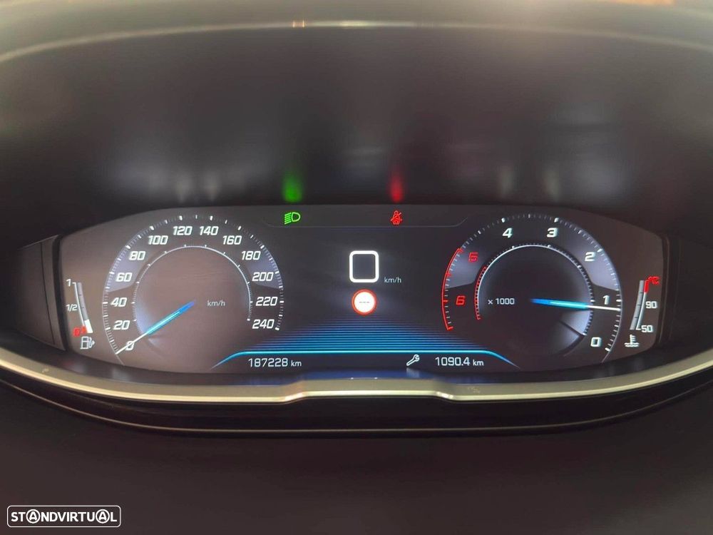 Peugeot 3008 1.5 BlueHDi Active - 14