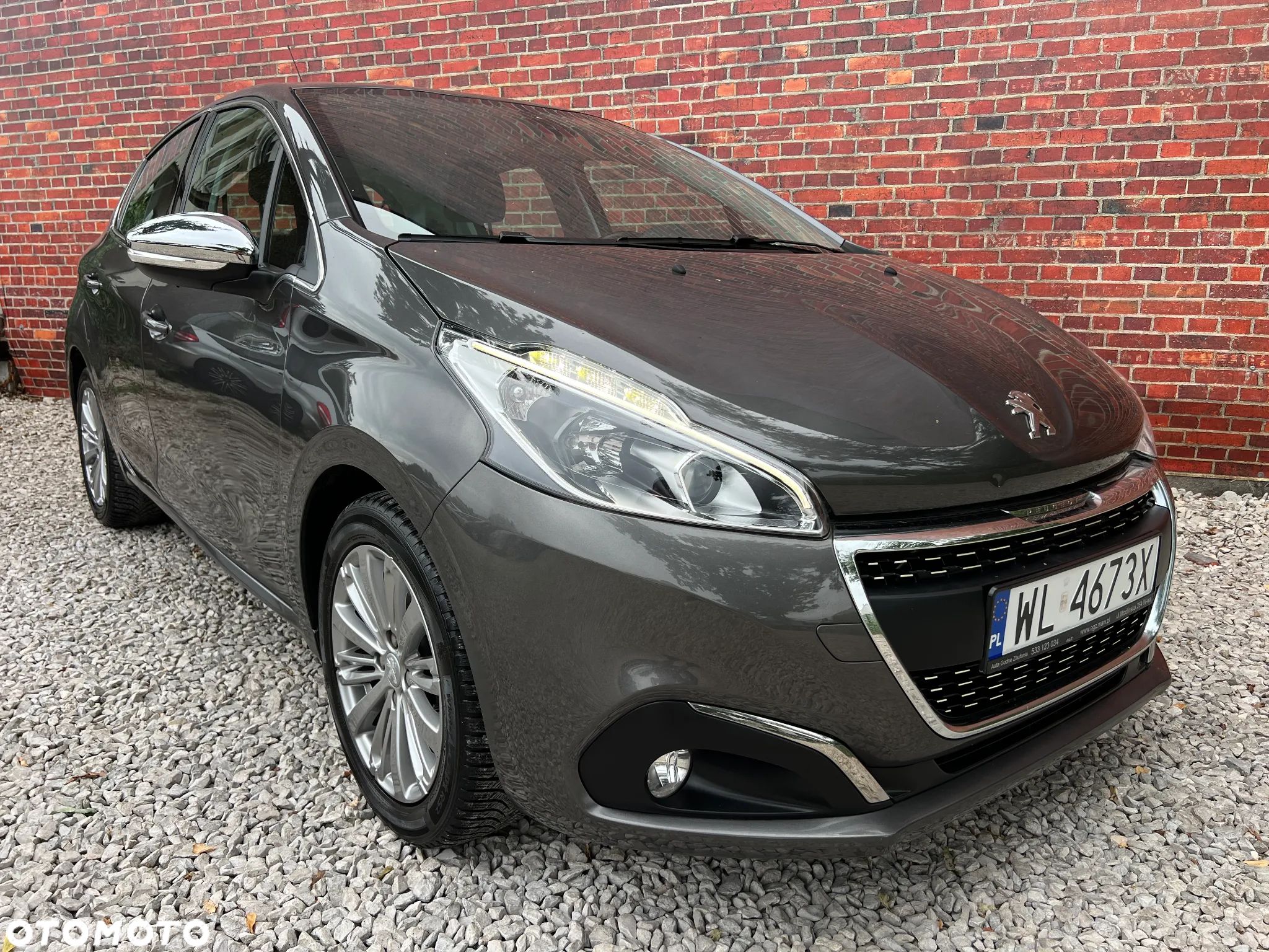 Peugeot 208 - 3