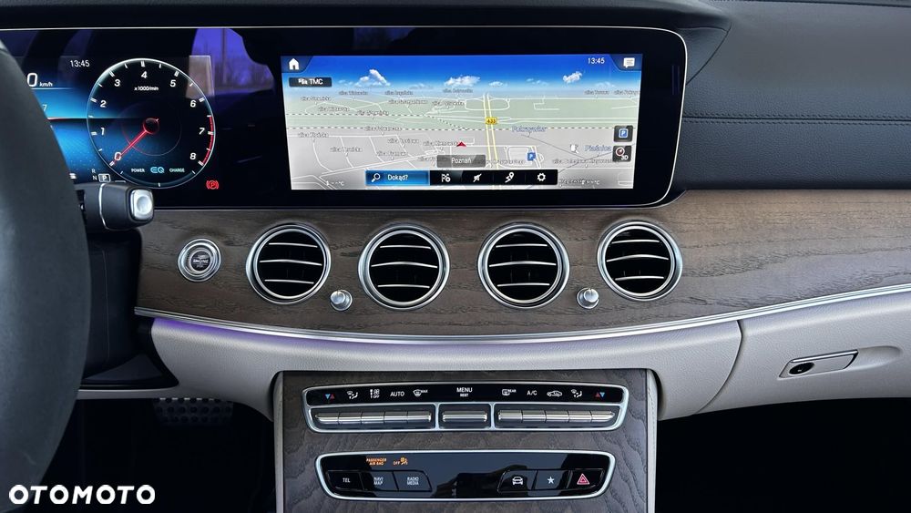Mercedes-Benz Klasa E AMG 53 4-Matic+ - 18