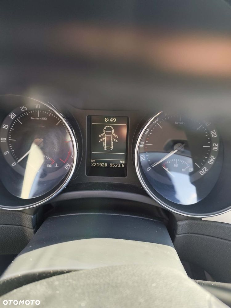 Skoda Superb 1.6 TDI Platinum - 8
