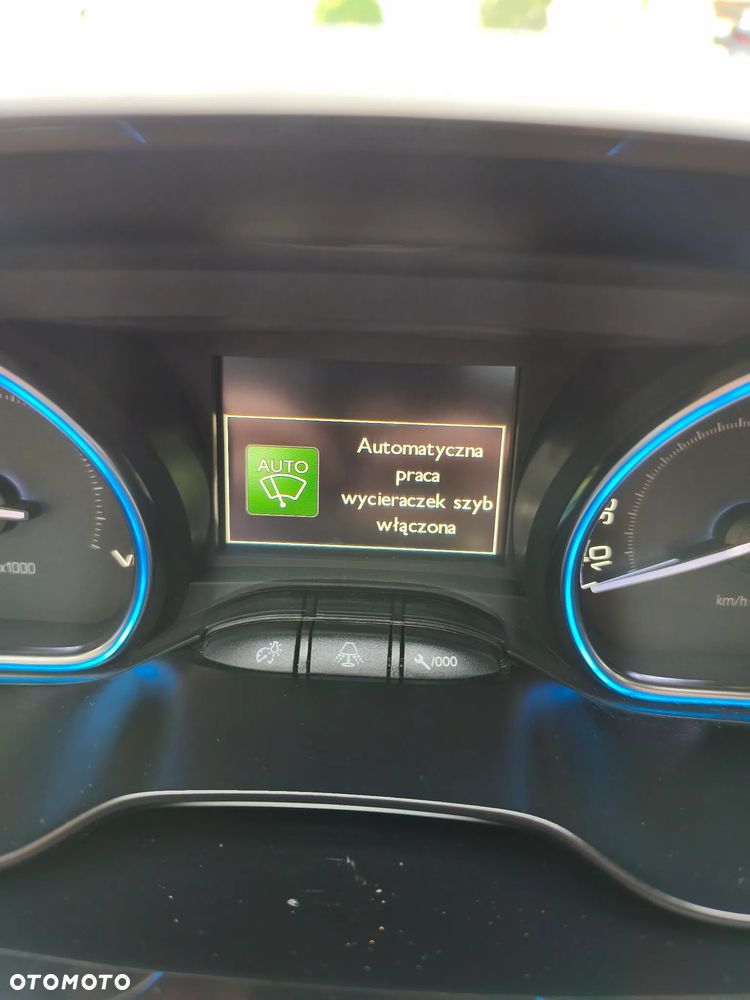 Peugeot 2008 PureTech 130 GPF Stop&Start Allure - 27