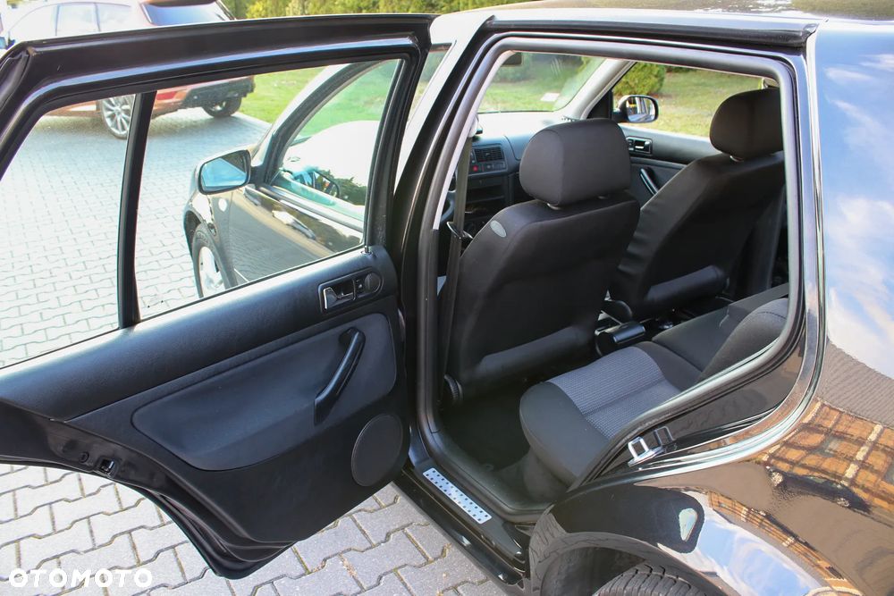 Volkswagen Golf 1.4 Comfortline - 29