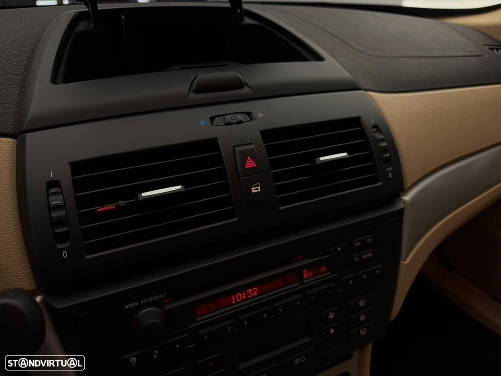 BMW X3 2.0 d - 9