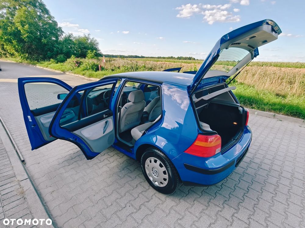 Volkswagen Golf - 19