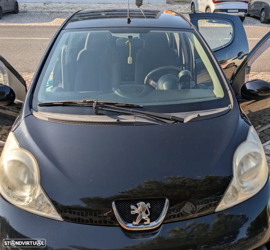 Peugeot 107 1.0 Trendy - 1