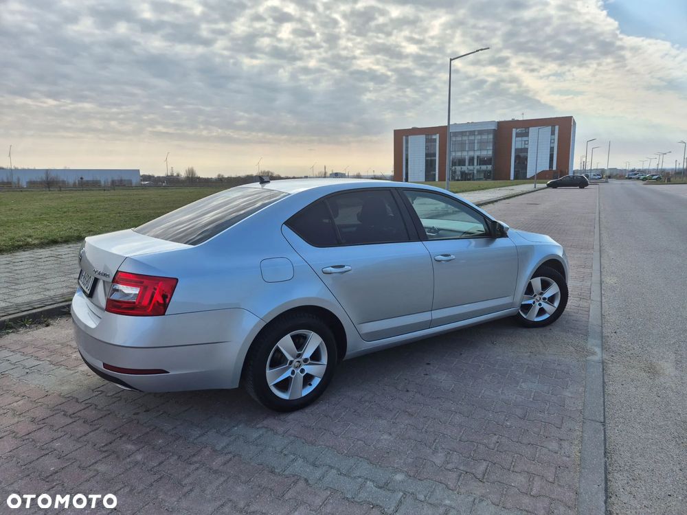 Skoda Octavia 1.6 TDI SCR Ambition - 8