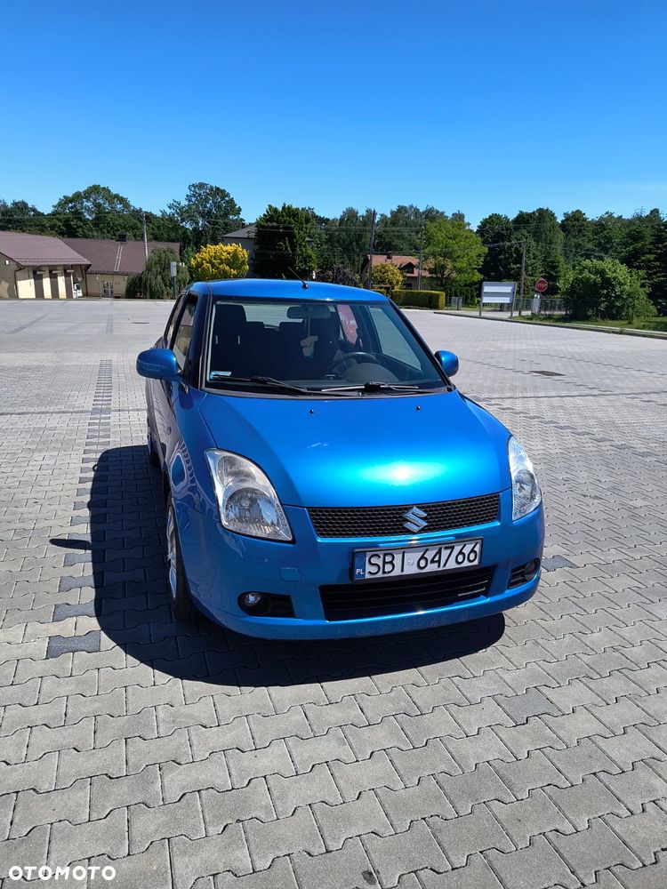 Suzuki Swift - 1