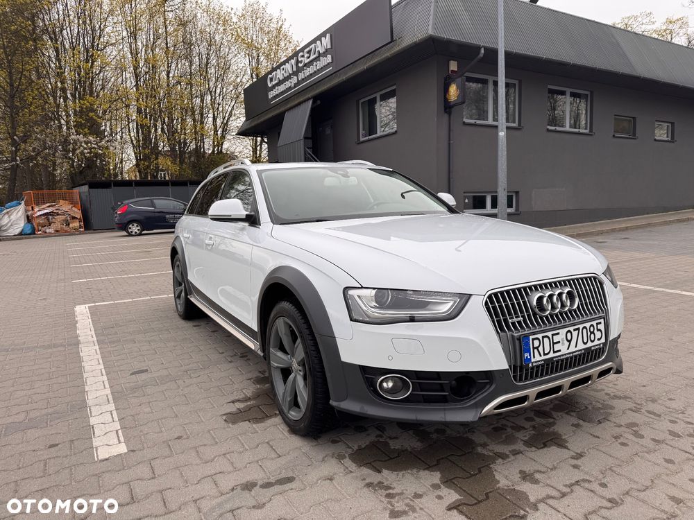 Audi A4 Allroad 3.0 TDI DPF S tronic - 8
