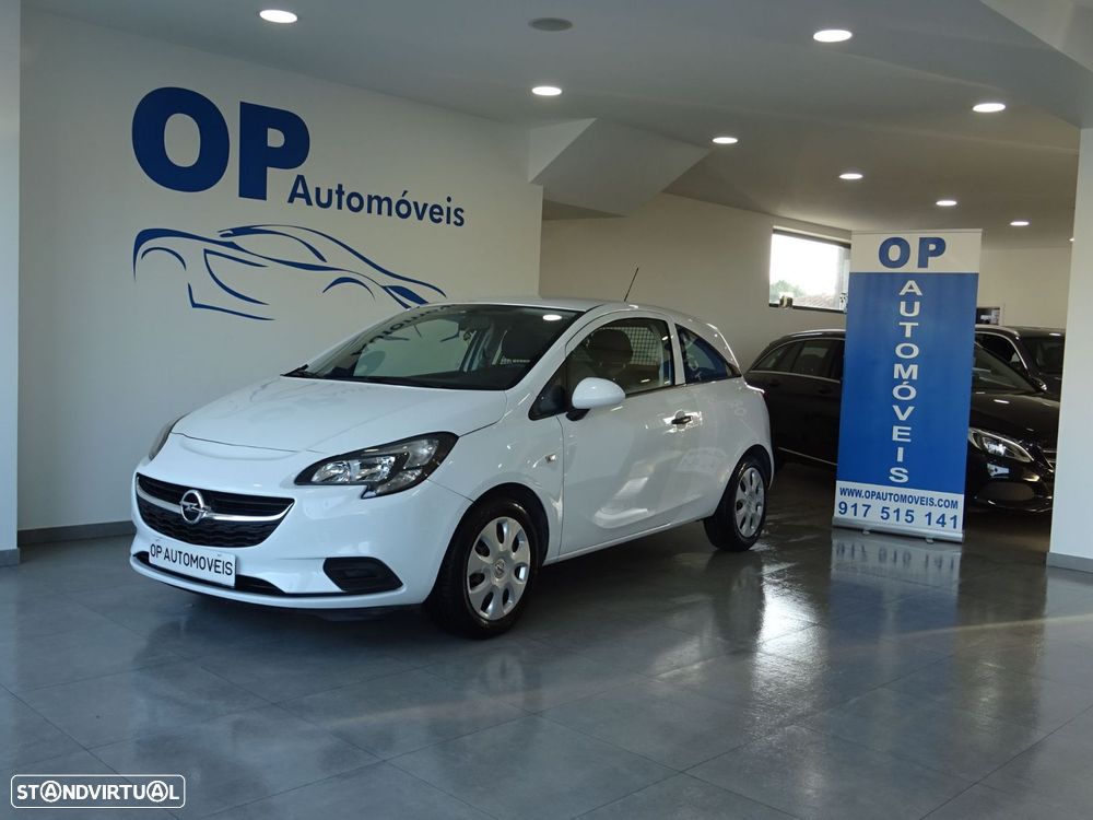 Opel Corsa Outro - 1